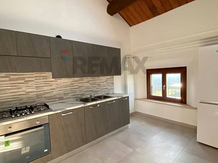 Appartamento con 5 locali in affitto in Ferrara