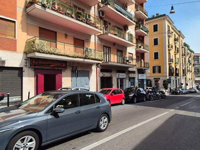 Casa monolocale in affitto in Via Giacinto Gigante, Arenella, Napoli
