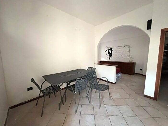 Appartamento trilocale in vendita in Cascina
