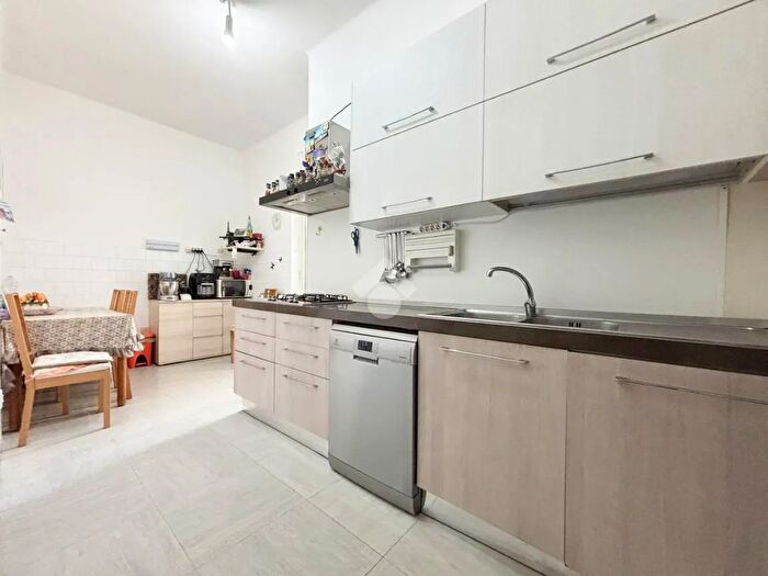 Appartamento trilocale in vendita in Via Cappuccini, Putignano