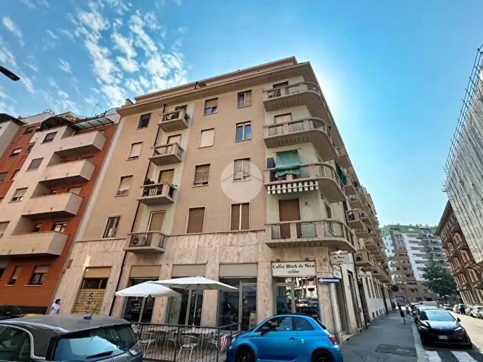 Appartamento quadrilocale in vendita in Via Moretta, Torino