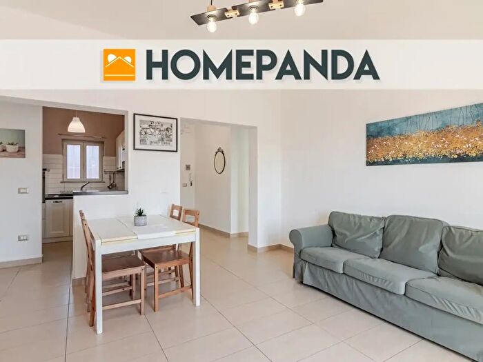 Appartamento trilocale in vendita in Via Pasubio, Siracusa