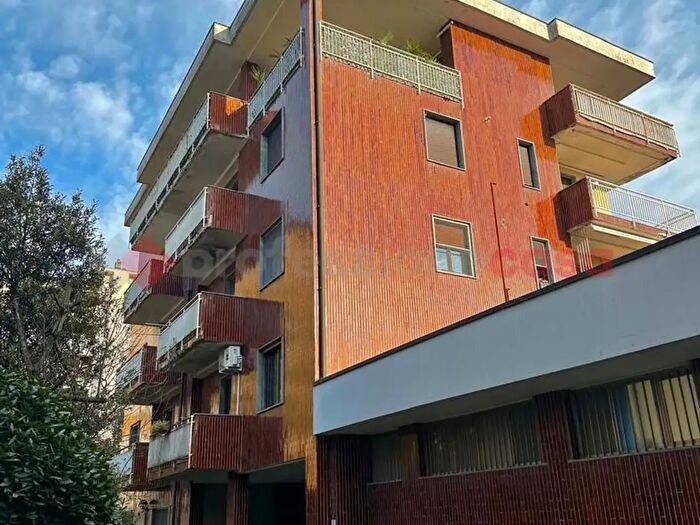 Appartamento trilocale in vendita in Via Luigi Cadorna, Opera