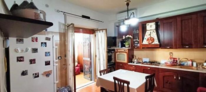 Appartamento trilocale in vendita in Via Scale SantAntonio SNC, Aci Catena