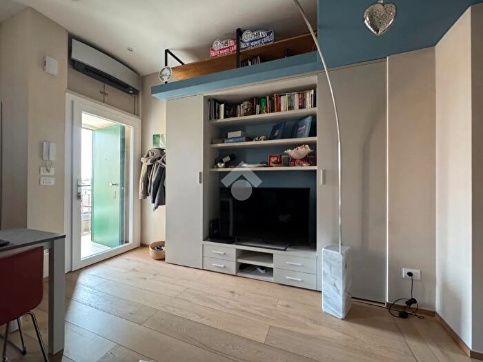 Appartamento bilocale in vendita in Viale Premuda, Milano