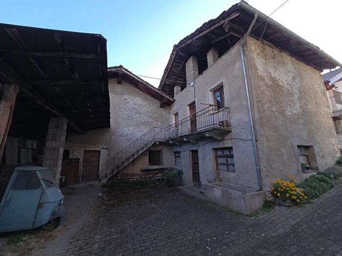 Casa con 11 locali in vendita in Località Misérègne, Fenis