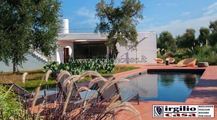 Casa con 11 locali in vendita in Sp Carovigno, Carovigno