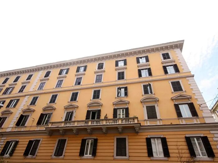Appartamento con 5 locali in affitto in Via Po, Roma