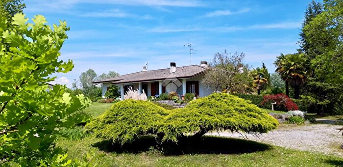Casa con 5 locali in vendita in Via Giulia Augusta, Terzo Di Aquileia