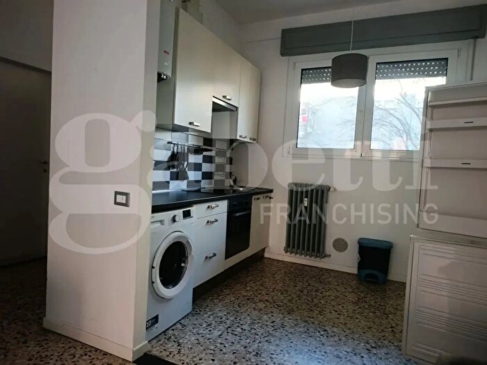 Appartamento bilocale in affitto in Via Garegnano a, Milano
