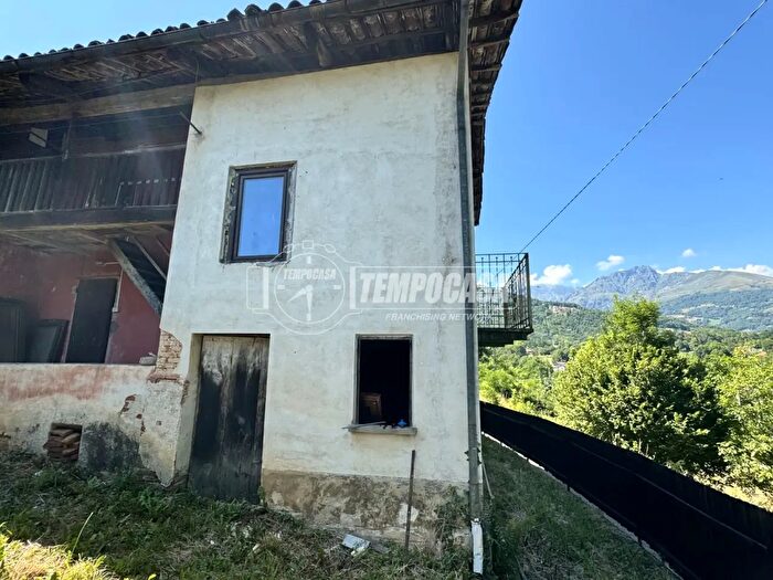 Casa con 7 locali in vendita in Casale Vigne, Graglia