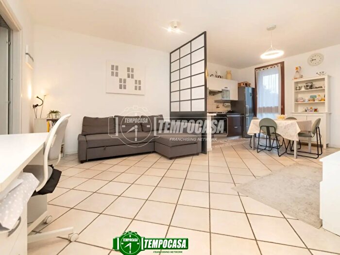 Appartamento bilocale in vendita in Via Prato Palazzo, Bellinzago Lombardo