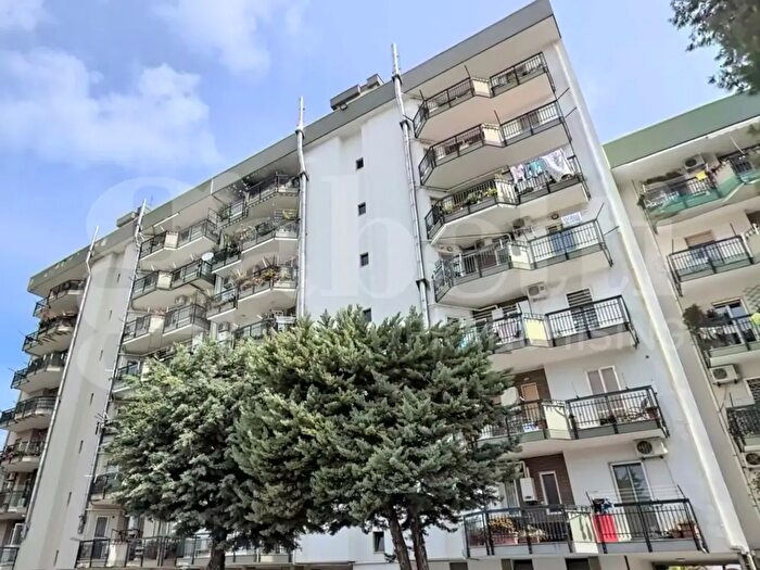 Appartamento quadrilocale in vendita in Via Gentile d, Bari