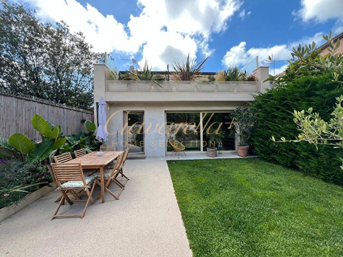 Casa quadrilocale in affitto in Forte Dei Marmi