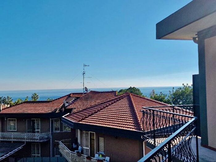 Appartamento bilocale in affitto in Via Livorno, Centro, Aci Castello