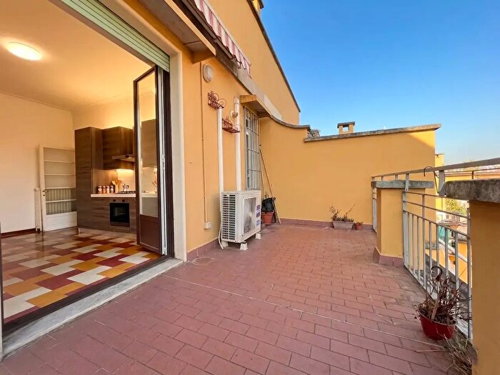 Appartamento quadrilocale in affitto in Viale Lazio, Milano