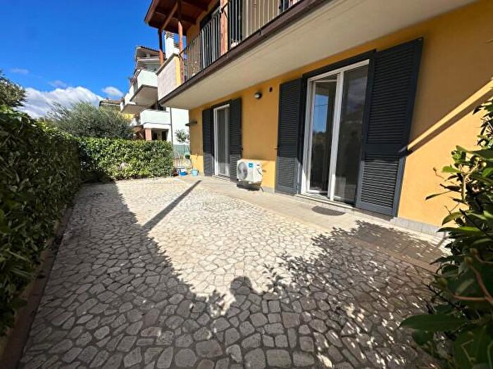 Appartamento trilocale in vendita in Via Acqua Acetosa, Orte