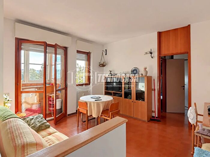 Appartamento con 5 locali in vendita in Viale Risorgimento, Pantigliate