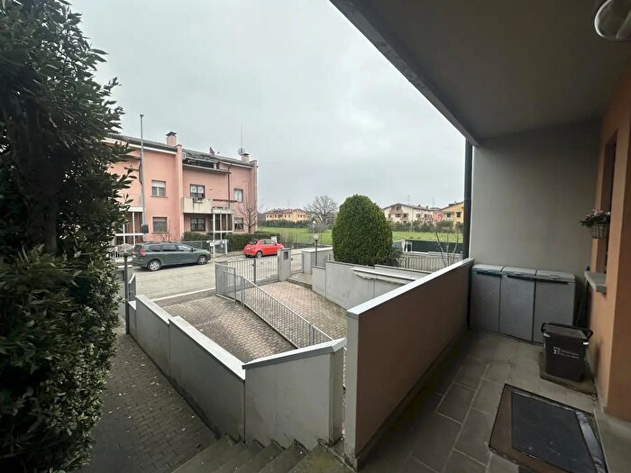 Casa con 8 locali in vendita in Via Nicolò Paganini, Imola