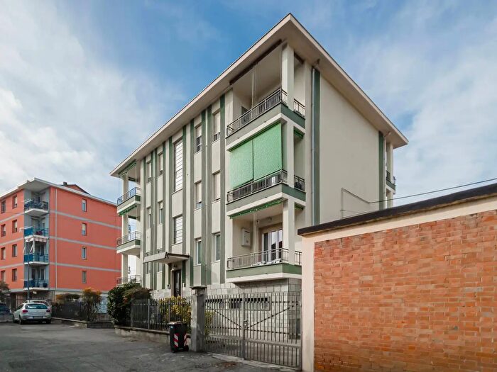 Appartamento trilocale in vendita in Via Circonvallazione, Caselle Torinese