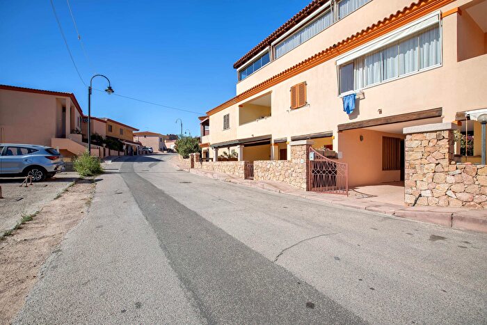 Appartamento trilocale in vendita in Sp, Trinità dAgultu e Vignola