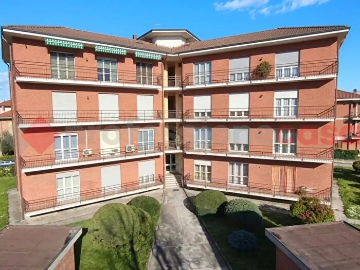 Appartamento quadrilocale in vendita in Via alla Stazione, None