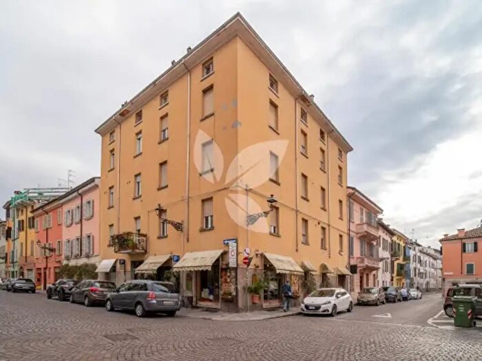 Appartamento trilocale in vendita in Borgo delle Grazie, Parma