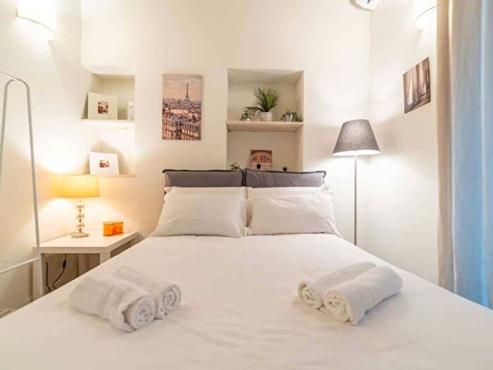 Appartamento trilocale in affitto in Corso Garibaldi, Lanza, Milano