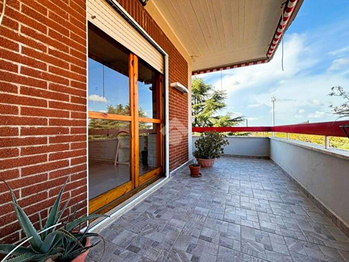 Appartamento trilocale in vendita in Via Collina dei Pini, Centro, Cisterna di Latina