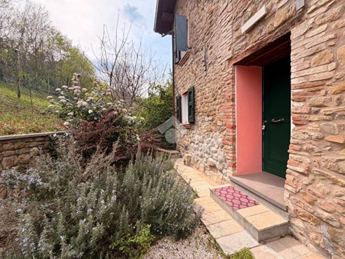 Appartamento bilocale in affitto in VIA TIOLA, Villa, Valsamoggia