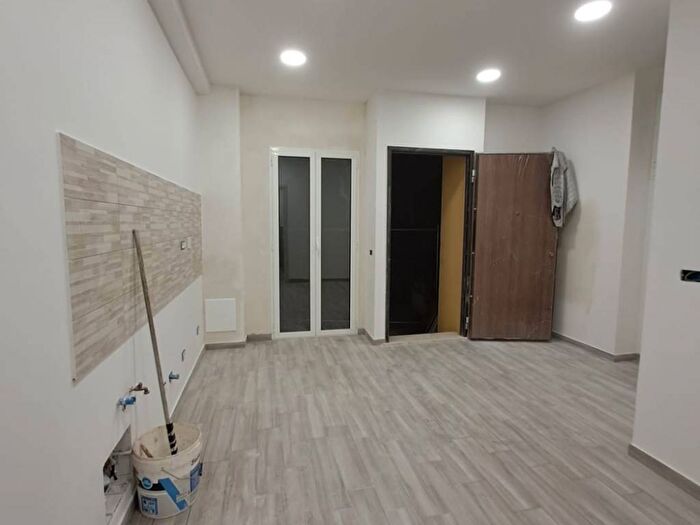 Appartamento trilocale in affitto in Botta, Sedrina