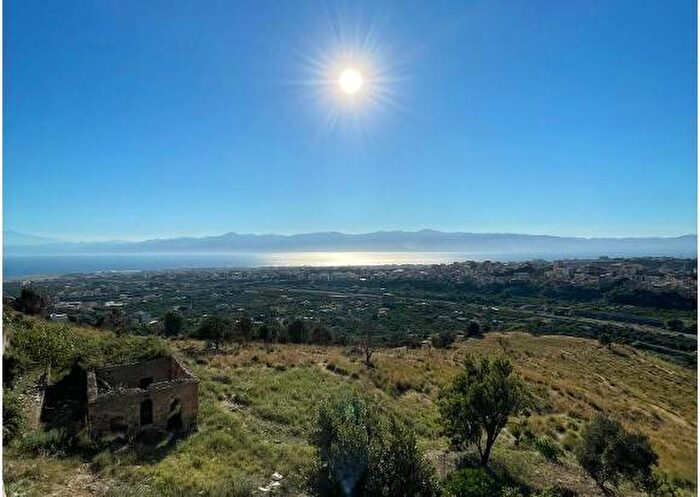 Appartamento quadrilocale in affitto in Via Miniera, Gallina Armo, Reggio Calabria
