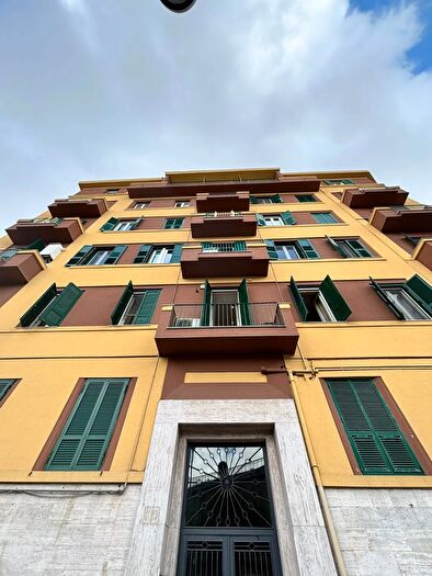 Appartamento quadrilocale in vendita in Via Vincenzo Gemito Vomero Municipalità Napoli Campania Italia, Napoli