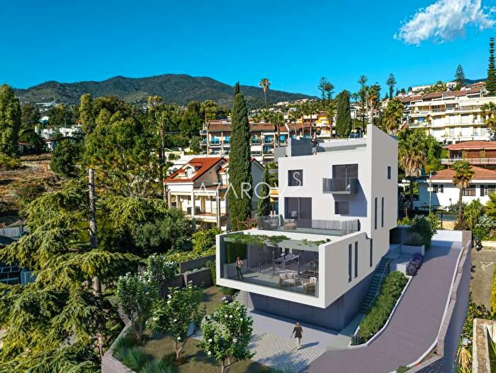 Casa quadrilocale in vendita in Sanremo