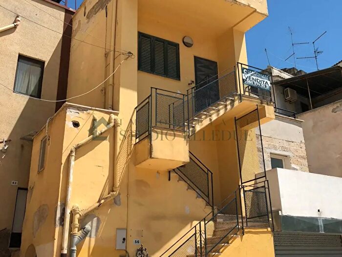 Casa trilocale in vendita in Via Normanni, Sannicandro Di Bari