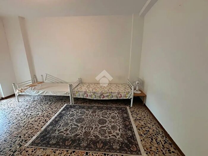 Appartamento trilocale in vendita in Via Conciliazione, Limbiate