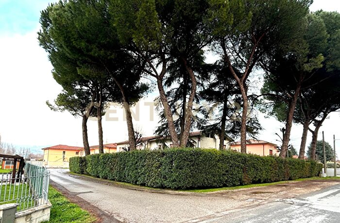 Casa con 20 locali in vendita in Via dei Coselli, Capannori