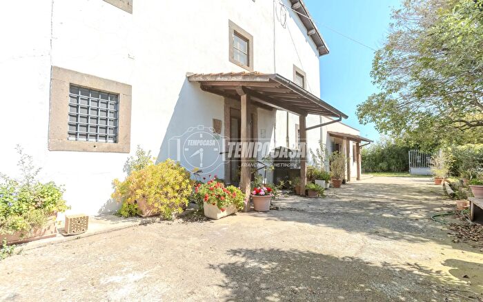 Casa con 5 locali in vendita in Via Castel dAsso, Viterbo