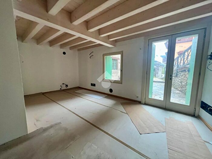 Appartamento quadrilocale in vendita in Via Valle delle Messi, Ponte Di Legno