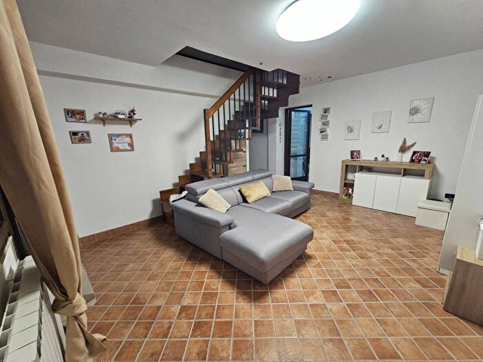 Appartamento trilocale in affitto in Via Sant'Anna, Centro, Carini