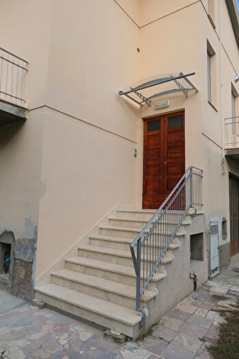 Casa quadrilocale in vendita in Colle Di Val DElsa