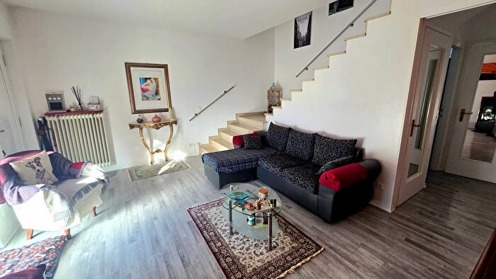 Case in Vendita e in Affitto - 3