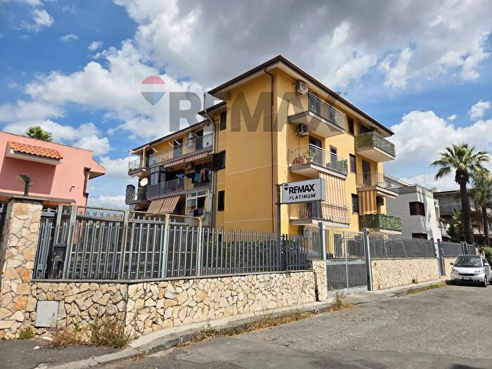 Appartamento trilocale in vendita in Via Francesco Monaco, Misterbianco