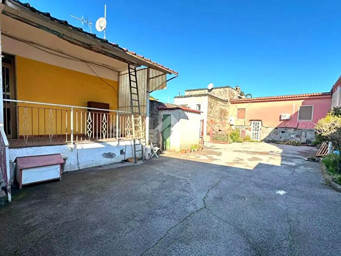 Casa con 6 locali in vendita in Via Seconda Berardinetti, Scafati
