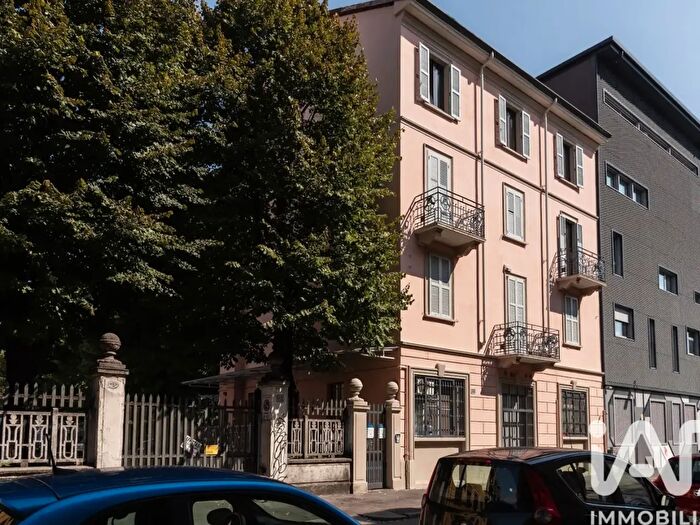 Appartamento con 5 locali in vendita in Via Comune Antico, Milano