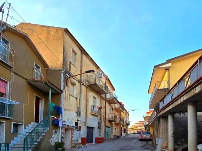 Appartamento con 5 locali in vendita in Via Avvocatoteodosio De Dominicis, Ascea