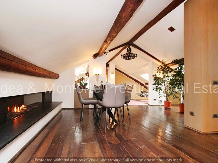 Appartamento trilocale in affitto in Via Durini, Borgogna Largo Augusto, Milano