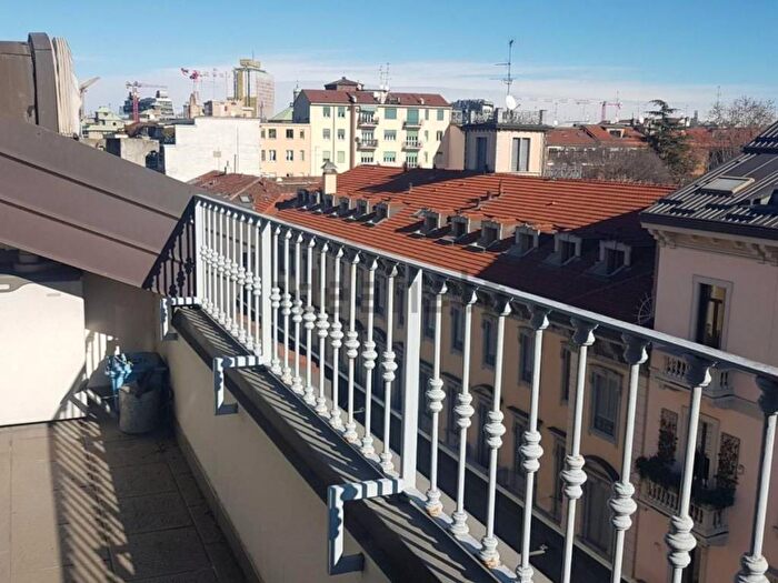 Appartamento bilocale in affitto in Corso Italia, Ticinese, Milano