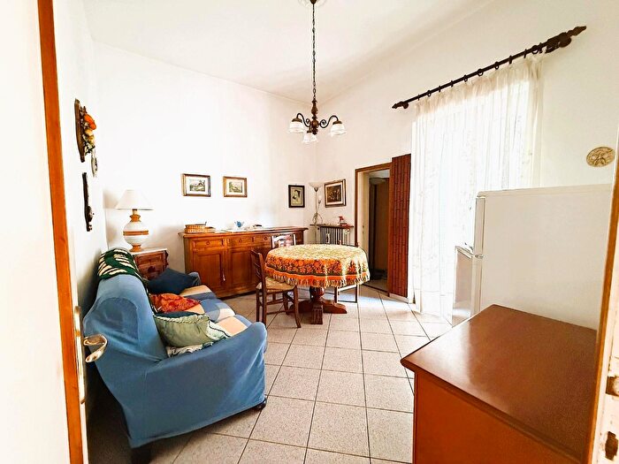 Appartamento trilocale in vendita in Onzano, Empoli