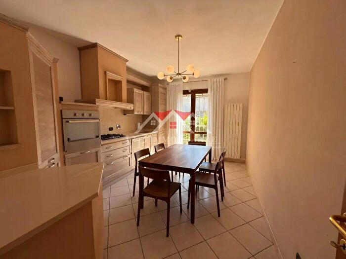 Casa quadrilocale in vendita in Montecatini Val Di Cecina